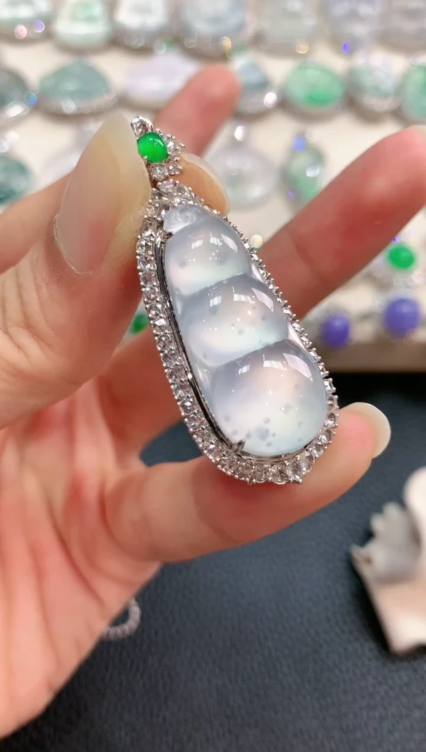 【闪购商品】翡翠吊坠(不含链)18K金镶嵌n125