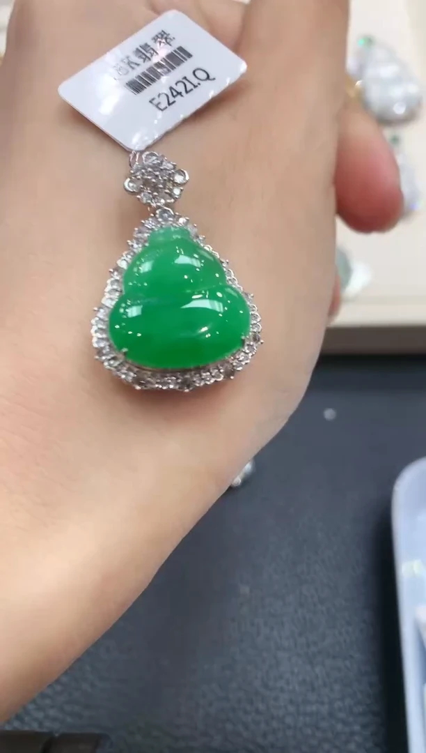 【闪购商品】翡翠吊坠(不含链)18K金镶嵌D24