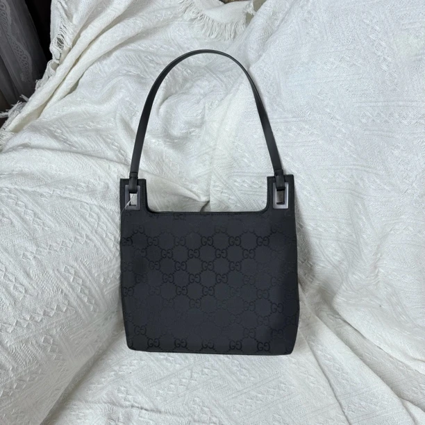 95新 GUCCI/古驰 YF823/单肩包