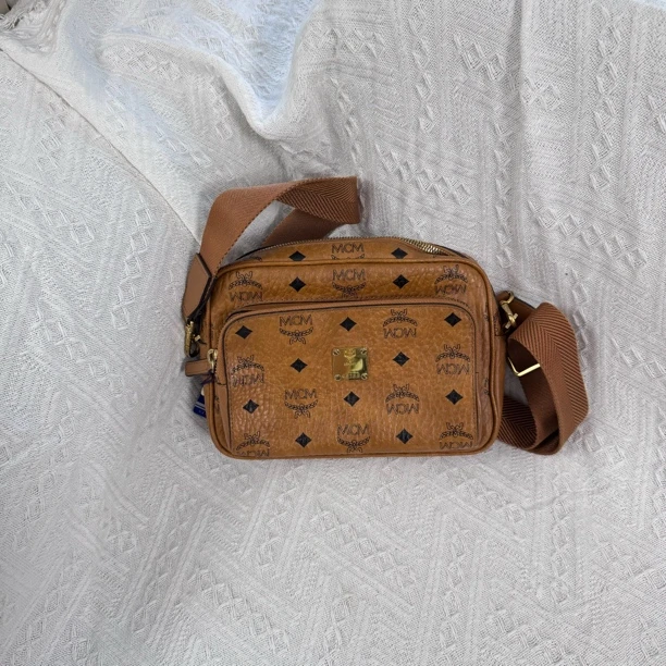 95新 MCM JY003/斜挎包