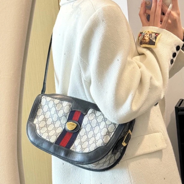 95新 GUCCI/古驰 QH1117/斜挎包
