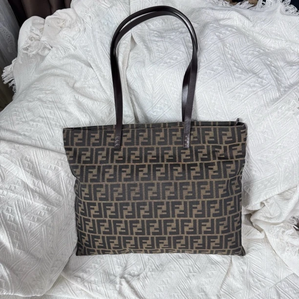 95新 FENDI/芬迪 QH702/单肩包