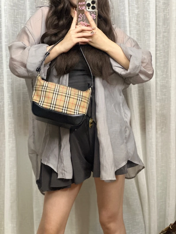 95新 BURBERRY/博柏利 单肩包/bbr/sk187