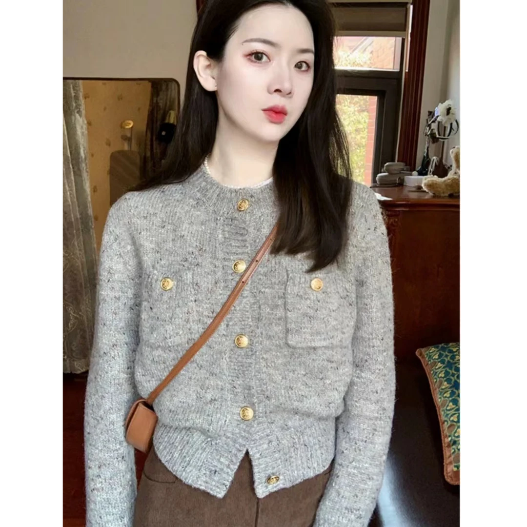 2024亮纱时尚开衫高级感         小香风气质长袖网红针织短款