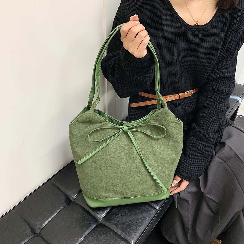 高级感休闲通勤包2024新款秋冬托特包女时尚大容量复古百搭单肩包