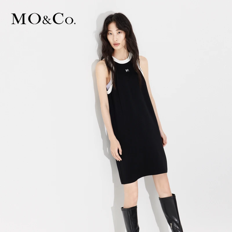 MOCO夏醋酸混纺削肩黑色连衣裙气质小众御姐风MBC2DRS005
