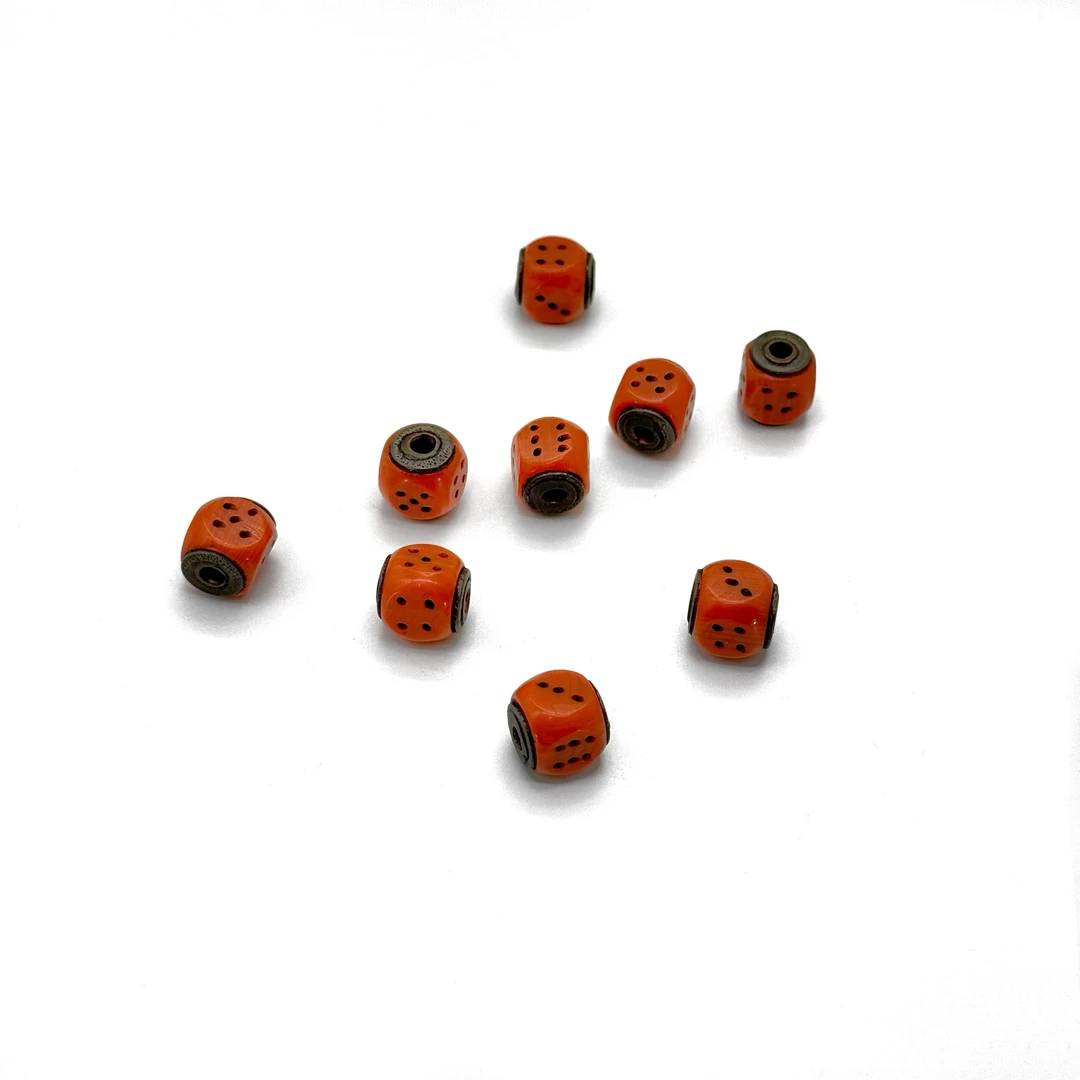 藏传小元素 嵌铜芯红料骰子(多样性发货)