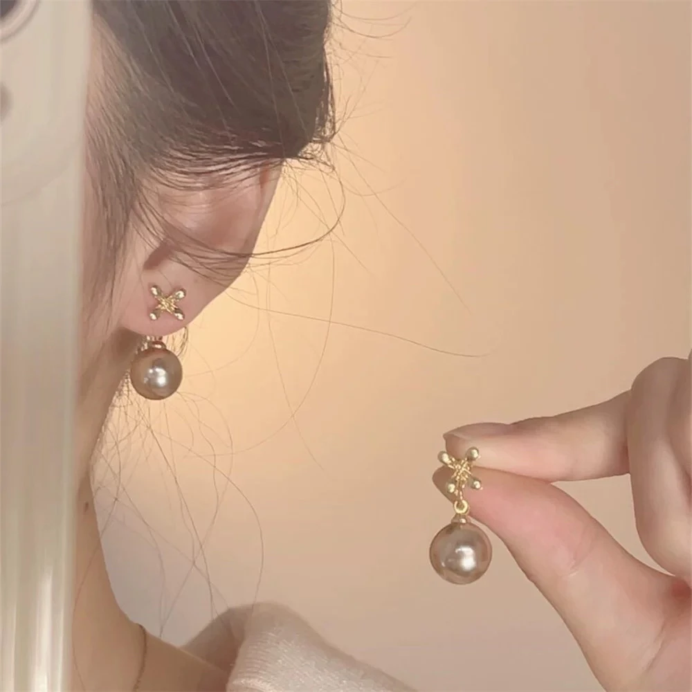 铜合金仿珍珠耳饰 法式轻奢香槟色两戴花瓣耳钉高级感百搭耳饰