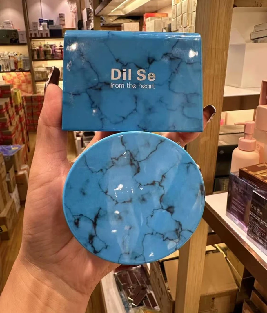 Dil Se 面部彩妆组合 贴贴霜+粉饼 送粉扑＋试色卡一包洗脸巾