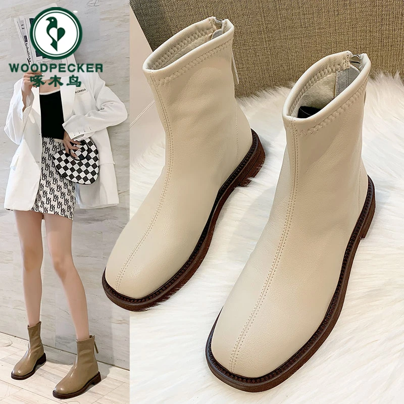 啄木鸟白色短靴女2024年秋冬新款单靴软皮方头瘦瘦靴平底切尔西靴