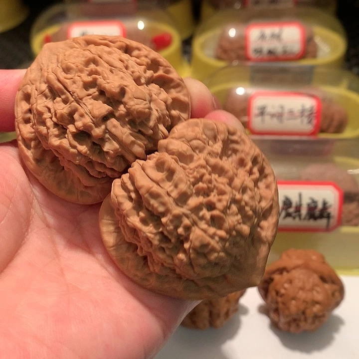 文玩核桃吊坠武****冯11111111111