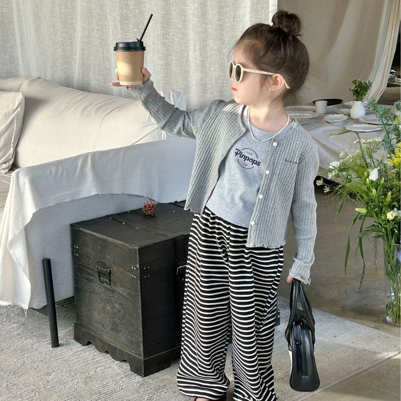 女童套装2024春装新款儿童韩版休闲开衫外套女孩背心条纹裤套装秋