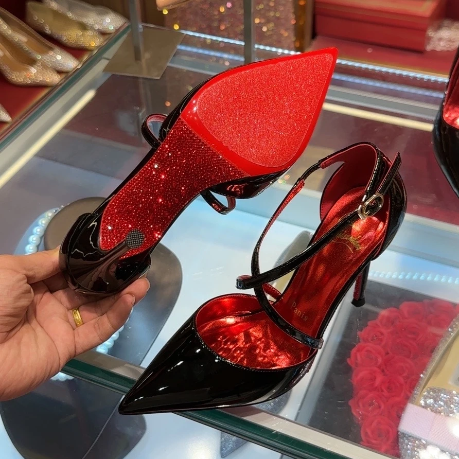 2024秋冬新款黑色漆皮交叉带细跟中空单鞋性感气质水钻浅口高跟鞋