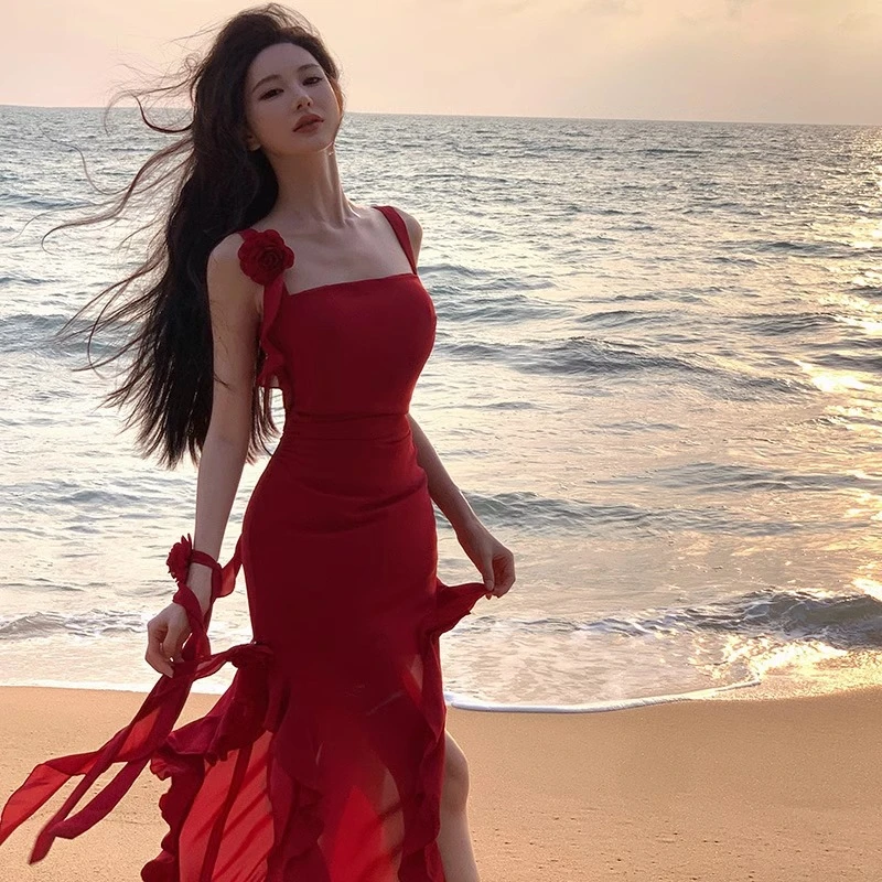 法式绝美不规则荷叶边红色吊带连衣裙女夏季性感开叉海边度假长裙