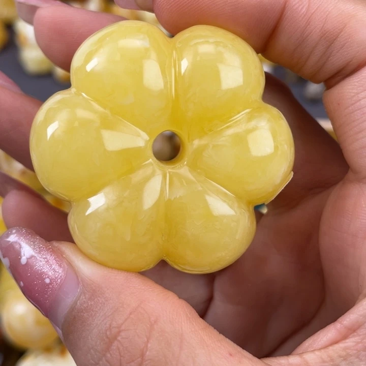 琥珀裸石未镶嵌蜜蜡