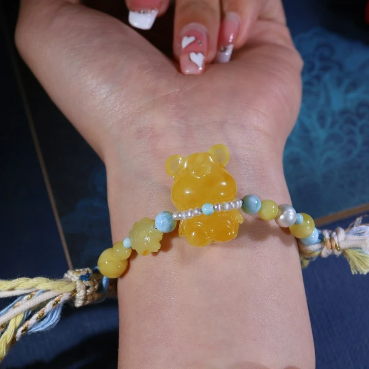 天然俄料鸡油黄小熊手链(抖音基地发货，带证书）