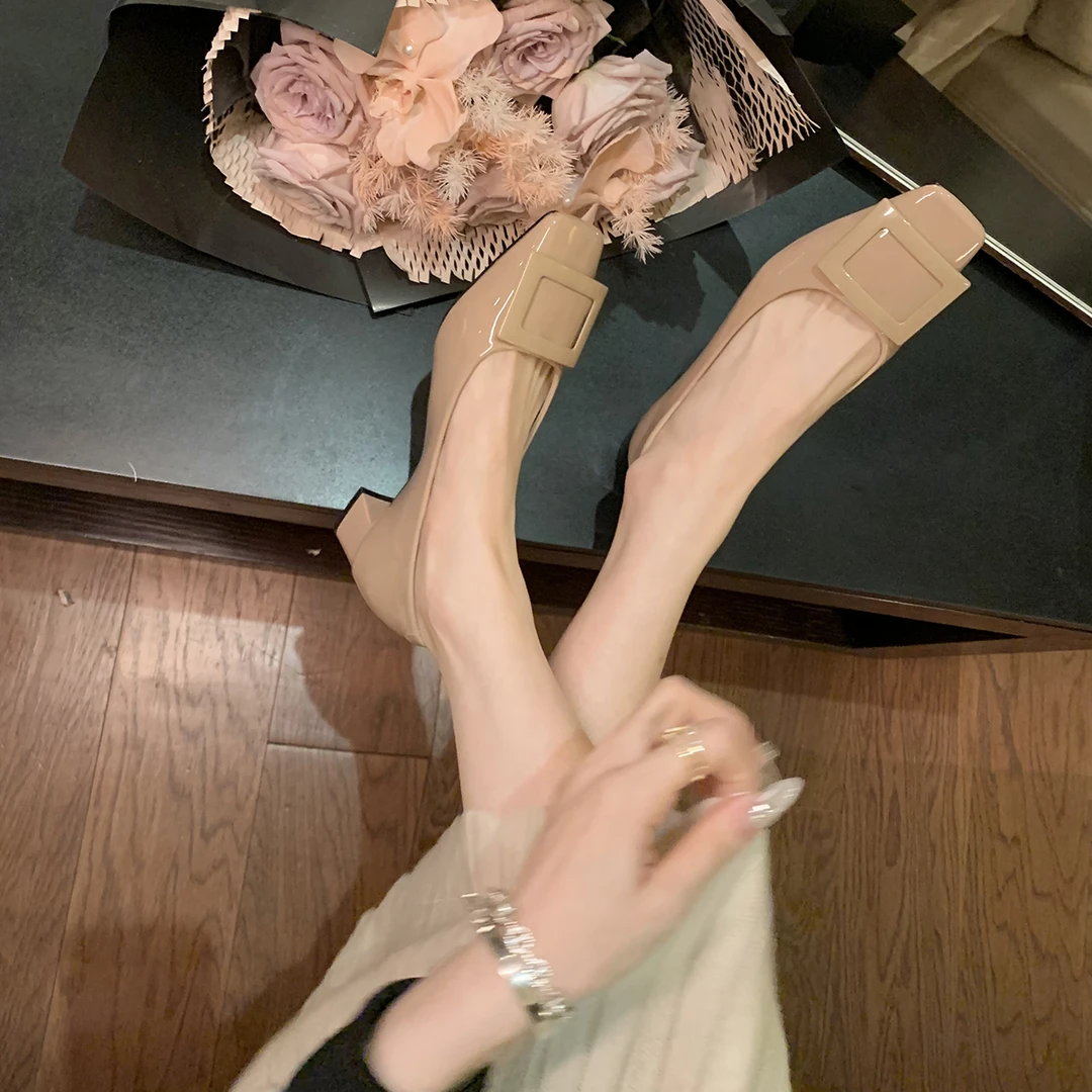 葡萄妈studiolee~经典方扣通勤粗跟温柔风方头优雅气质高跟单鞋春