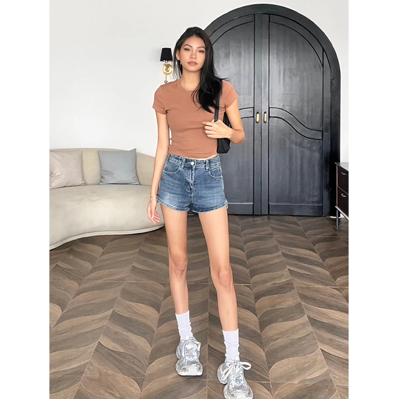 ZHUOWAN超模腿牛仔短裤