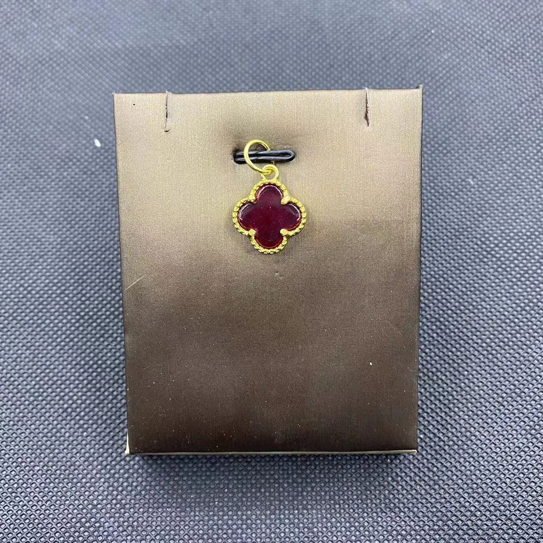 LQNB01-067四叶草吊坠