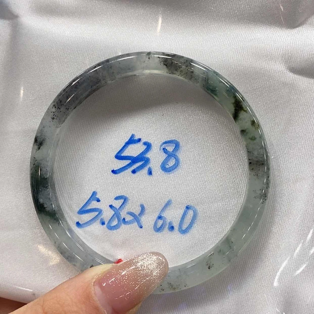 【闪购商品】翡翠手镯未镶嵌萍*