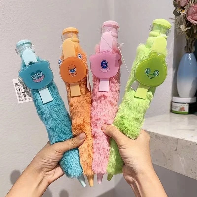 【橙意满满】豆豆家族超大号可爱小怪兽中性笔个性搞笑创意毛绒笔