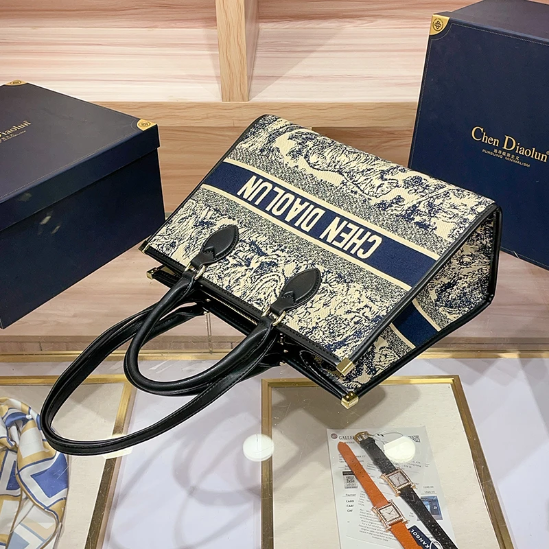 轻奢女包托特包高级刺绣大容量单肩休闲百搭腋下手提包简约通勤包