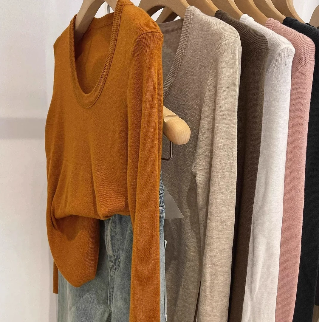 2025橘色u领针织衫女秋冬2025新款修身内搭打底衫毛衣长袖上衣冬