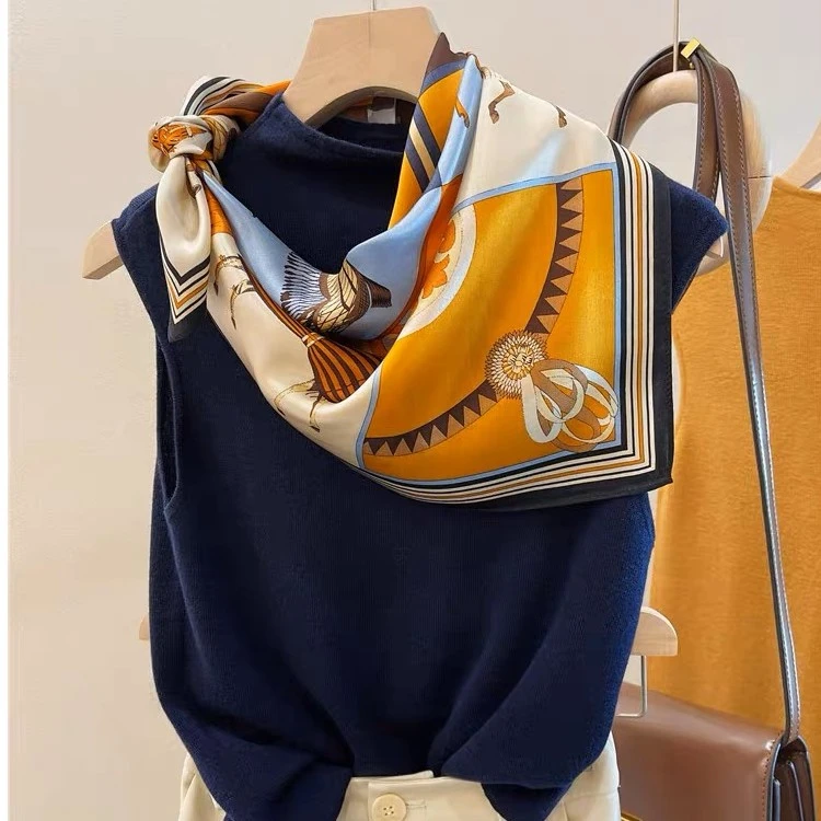 上海故事2025春夏新款丝巾妈妈款真丝印花百搭方巾送长辈骏马披挂