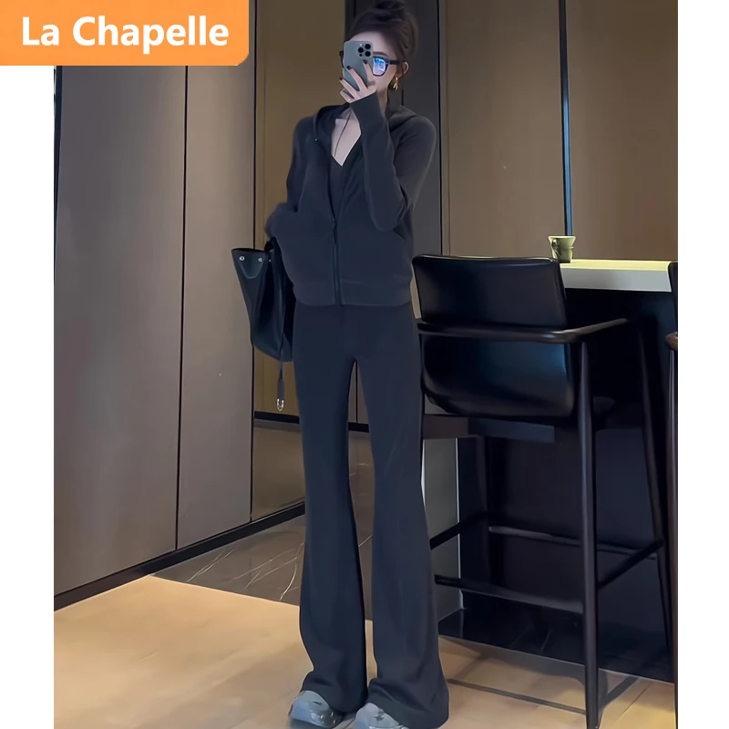 拉夏贝尔韩版简约休闲套装女秋冬季高级感连帽卫衣修身微喇长裤套