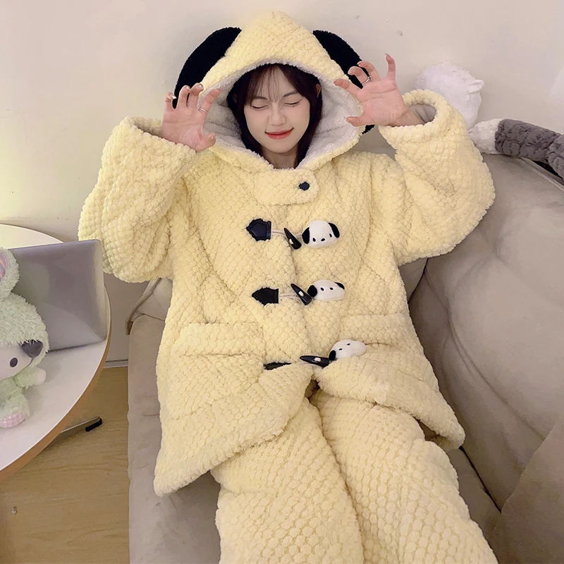 睡衣女2023年新款冬季加绒加厚法兰绒珊瑚绒三层夹棉可外穿家居服