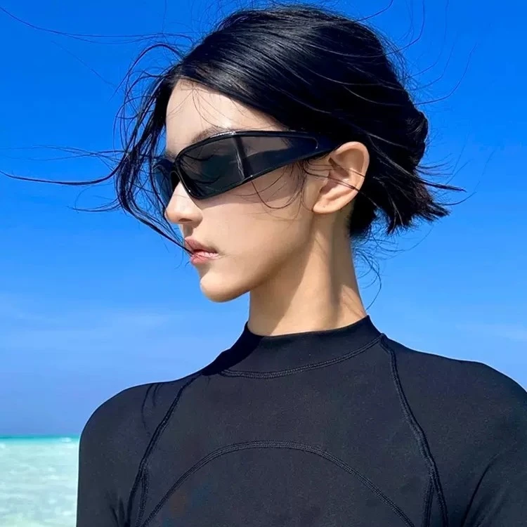 未来科技感墨镜女潮酷欧美辣妹方形窄框太阳眼镜海边度假旅游拍照