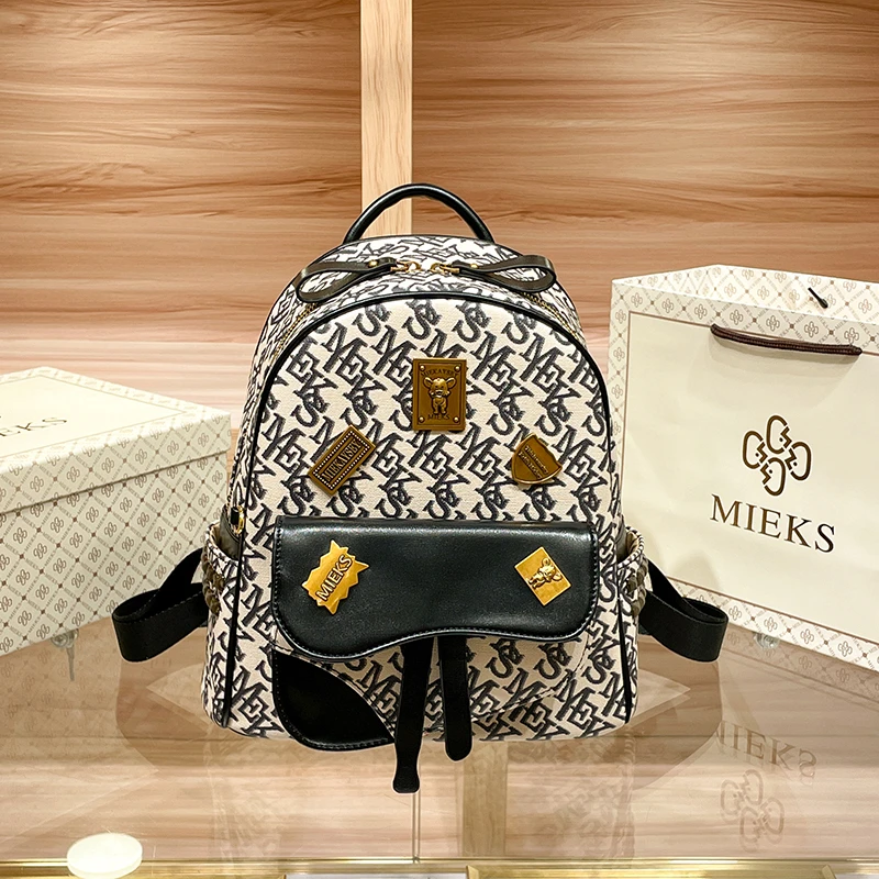 MIEKS米凯斯双肩包女士2023新款大容量书包设计感多用徽章包背包