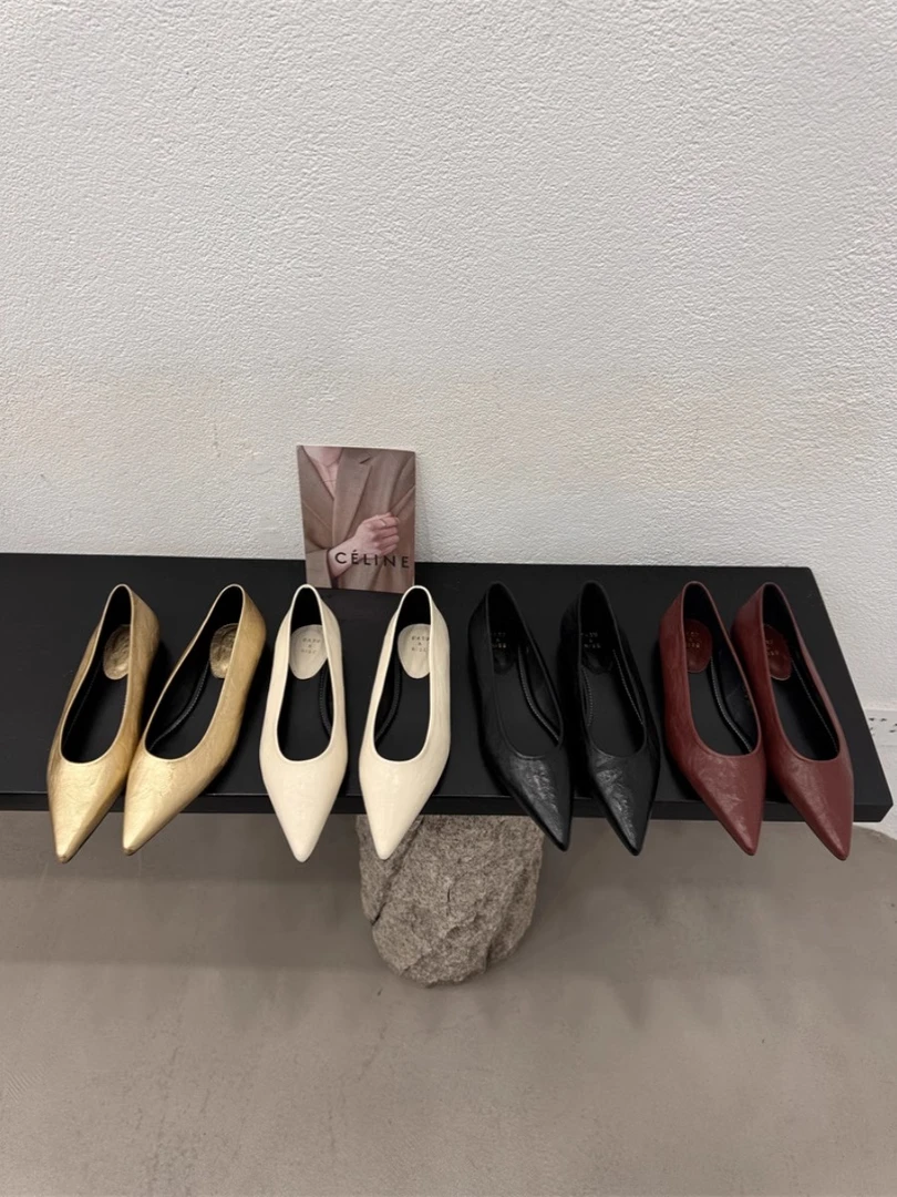 小众时尚简约款复古尖头奶奶鞋2025年早春四季款一脚蹬平底单鞋女