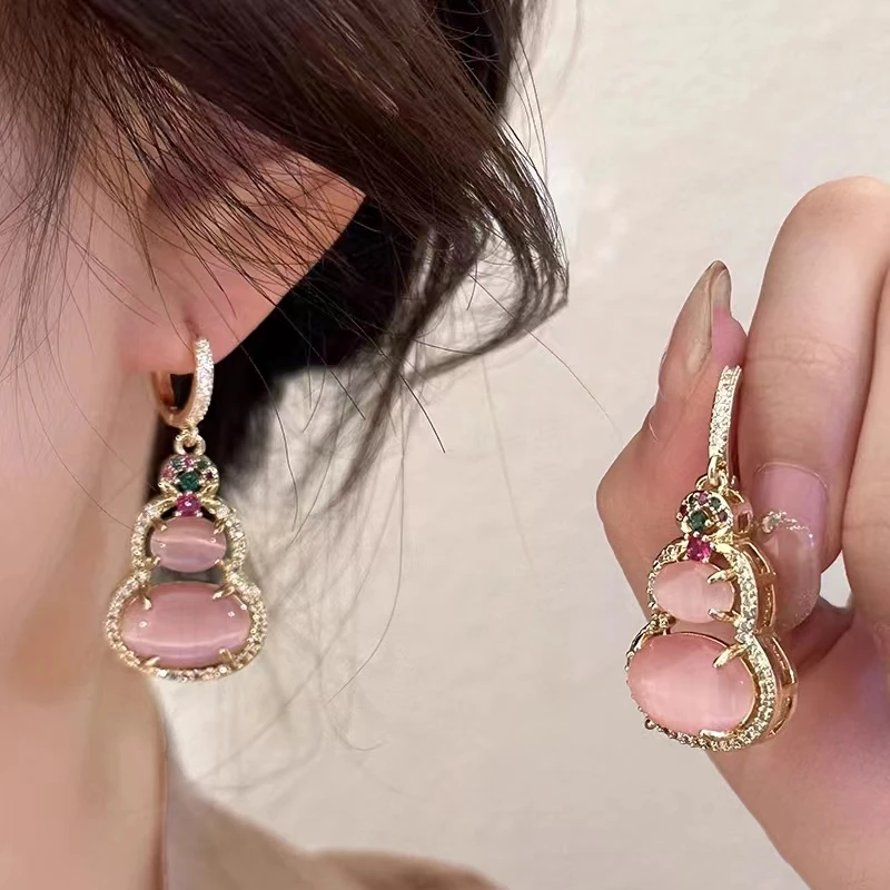 铜合金亚克力耳饰 粉色猫眼葫芦耳环2025新款夏季高级感耳扣旗袍
