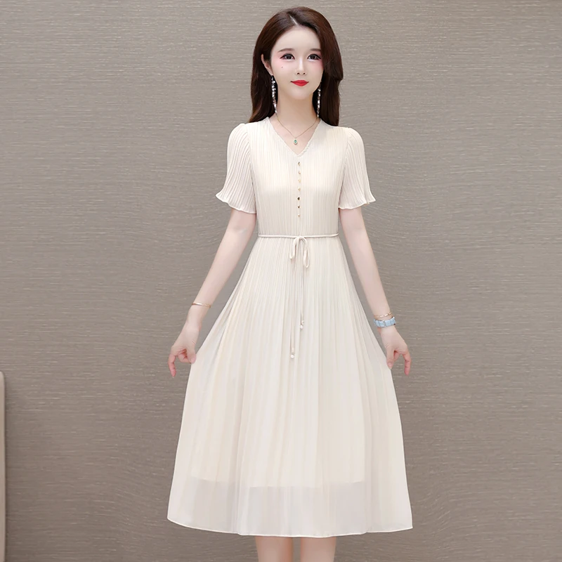 纯色连衣裙2024夏季新款高贵上档次女装外出约会时尚简约修身裙子