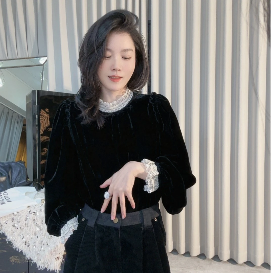 悦悦专属●重工袖口蕾丝拼接丝绒衬衣S5020
