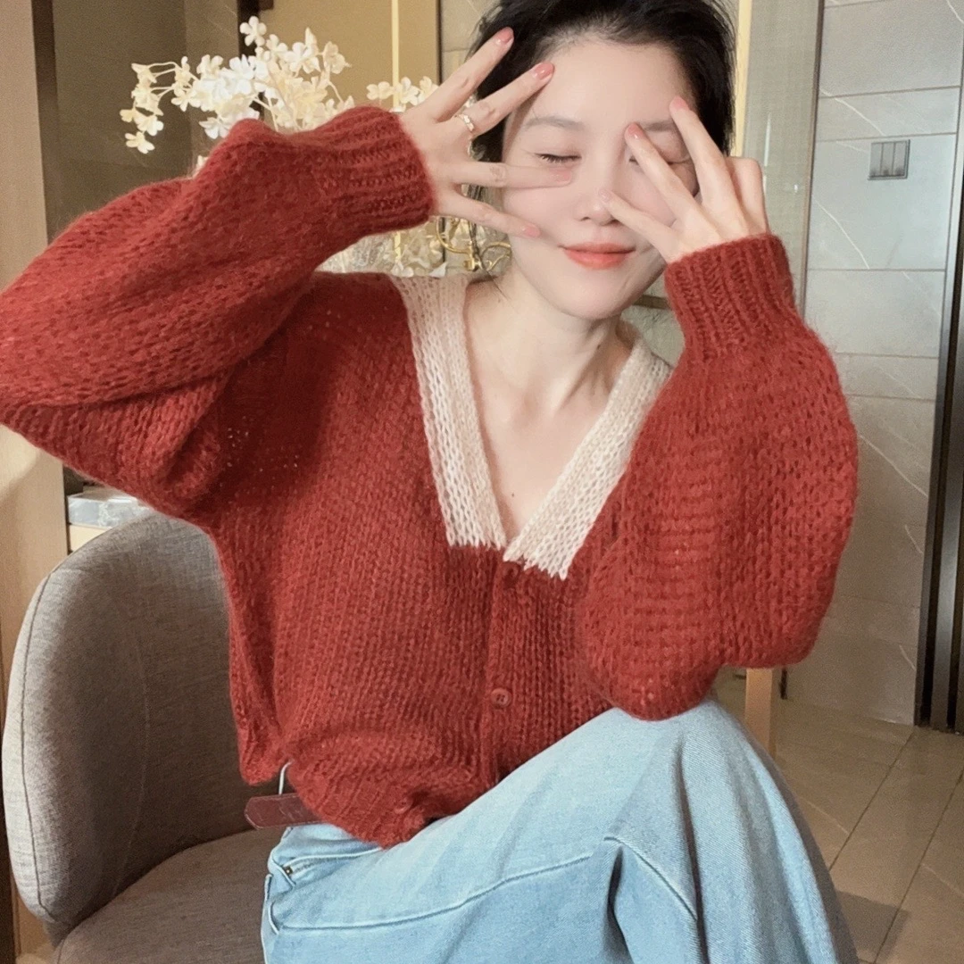 悦悦专属●V领羊-毛撞色领边时尚毛衣开衫S9136
