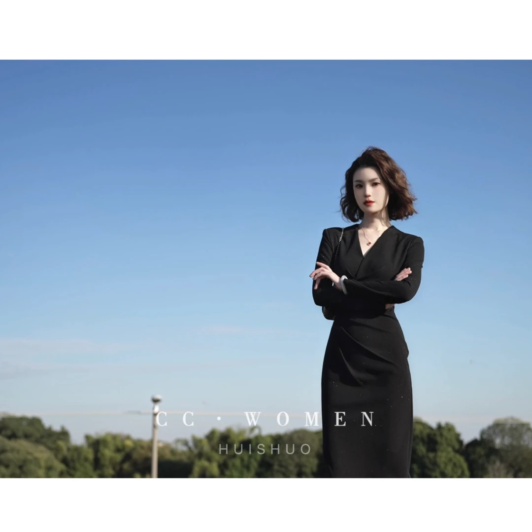 彩彩家【繁星点点】黑色日常款优雅长袖收腰修身显瘦气质高级连衣裙