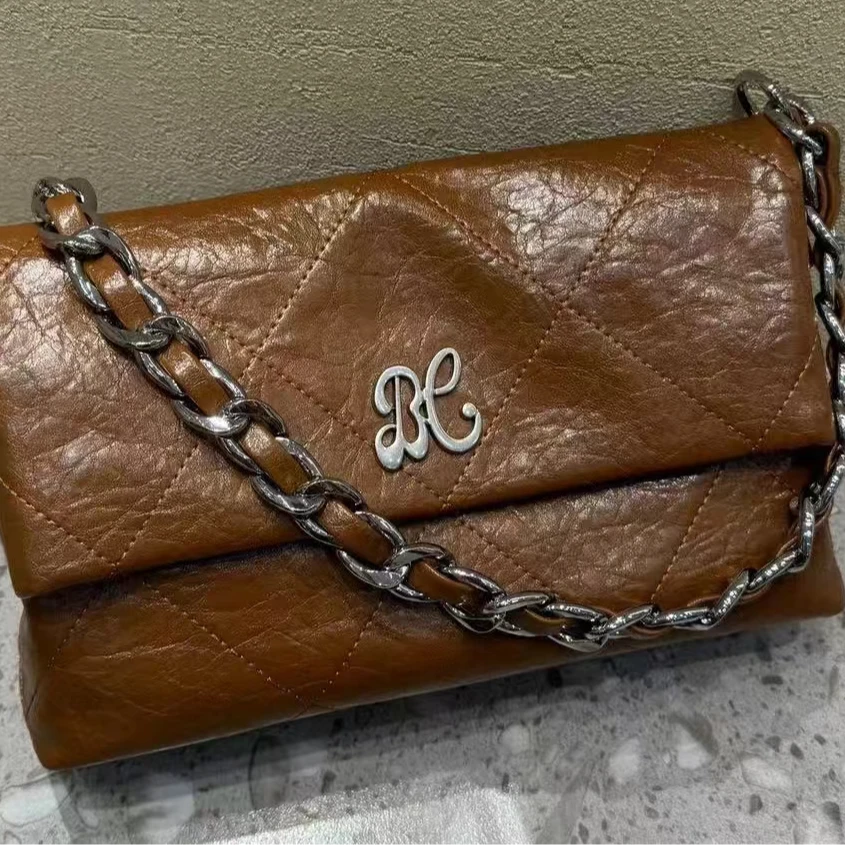 【芝麻集】QYX-9520-摩卡棕休闲百搭女士小众简约单肩女包