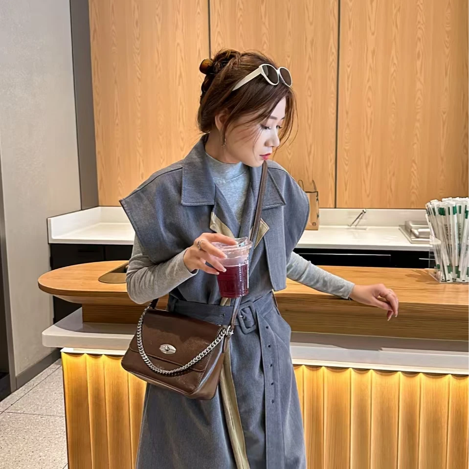 【芝麻集】QYX-9595-摩卡色RAIN.CUN时尚百搭简约腋下斜跨女包