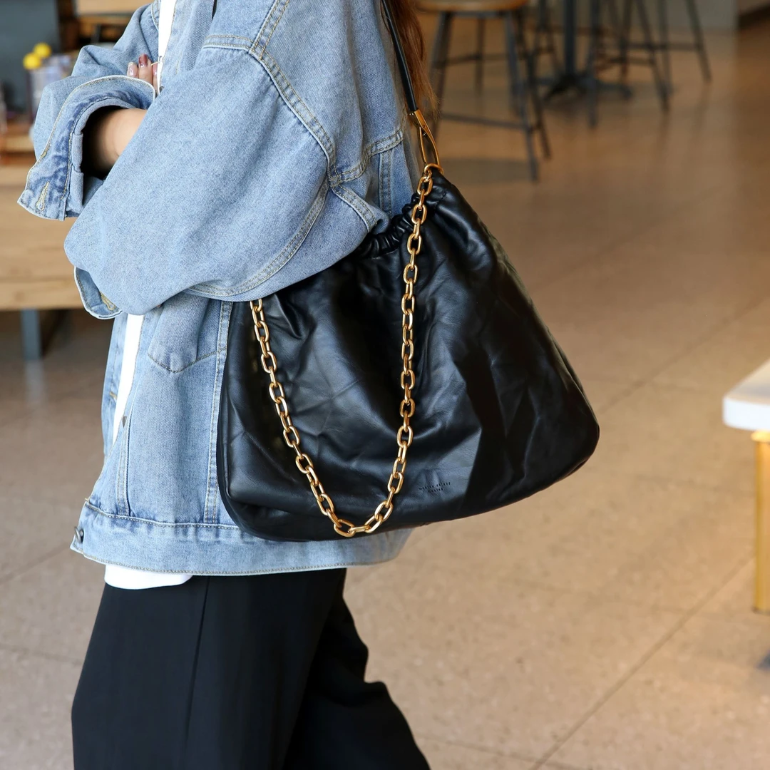 【芝麻集】SKL-A0170-黑色RAIN.CUN.简约腋下时尚斜跨轻奢女包特