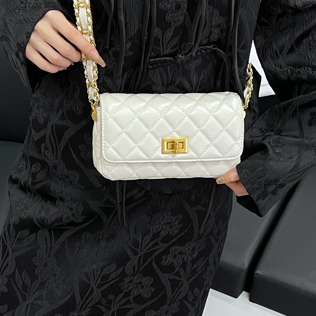 【芝麻集】ZT-D8610-奶白色RAIN.CUN简约百搭腋下斜跨轻奢女包