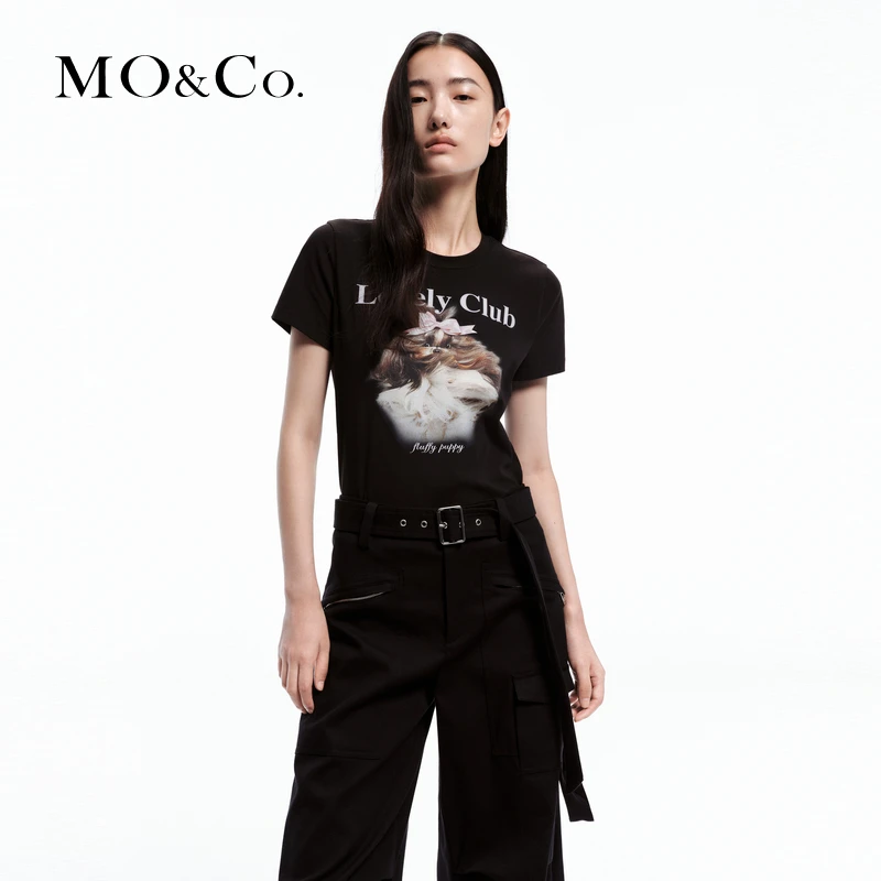 MOCO2024春新品萌宠小狗印花弹力微修身短袖圆领棉T恤MBD1TEET23