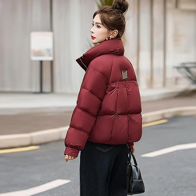 冬装2024爆款超洋气羽绒服女士短款独特高端欧货冬季加厚保暖外套