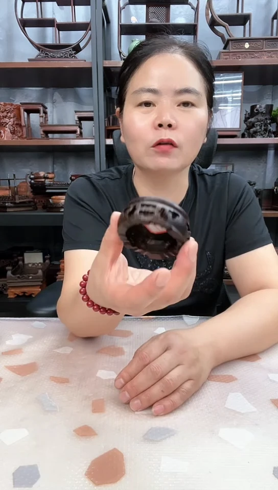 【闪购商品】鸡翅木类端景台519小李红木工艺品