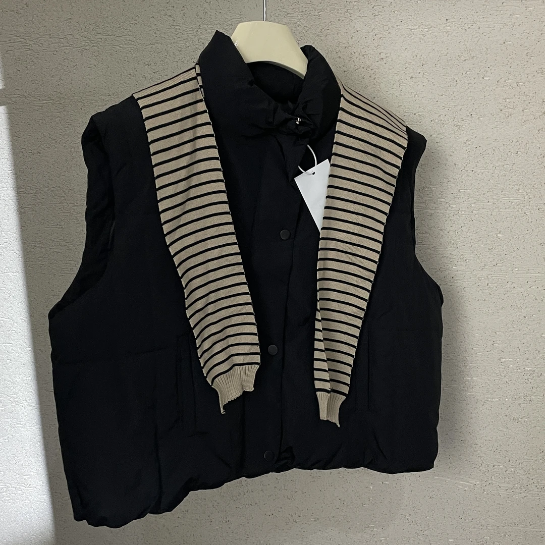 【 雨•美 推荐 】820黑色字母标简约百搭马甲