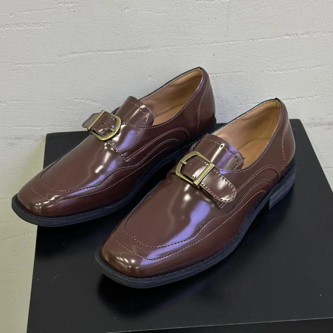 【 雨•美 推荐 】9300-1 棕色时尚百搭方头单扣小皮鞋