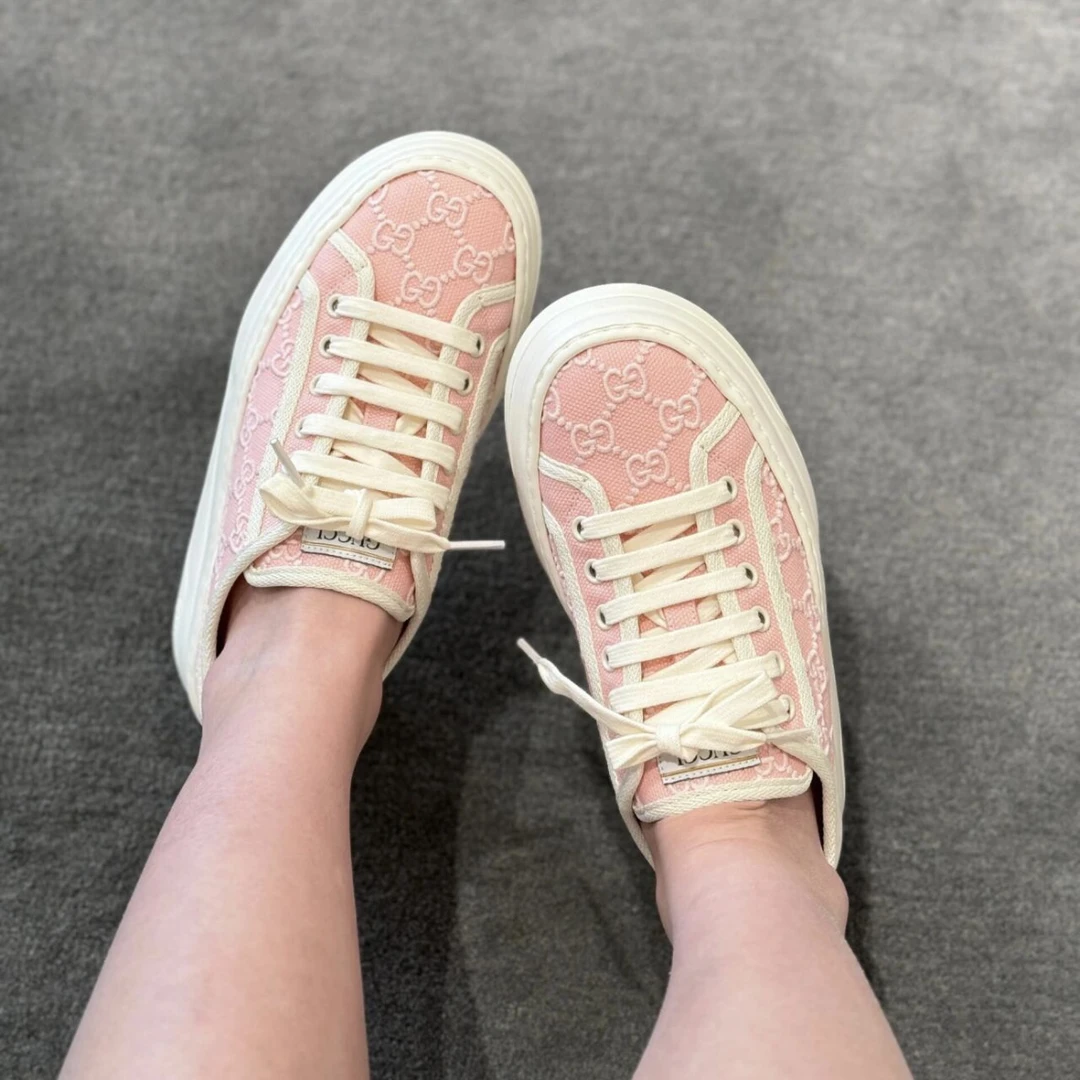 未使用 GUCCI/古驰 2591223古驰Gucci粉色1977老花满印厚底