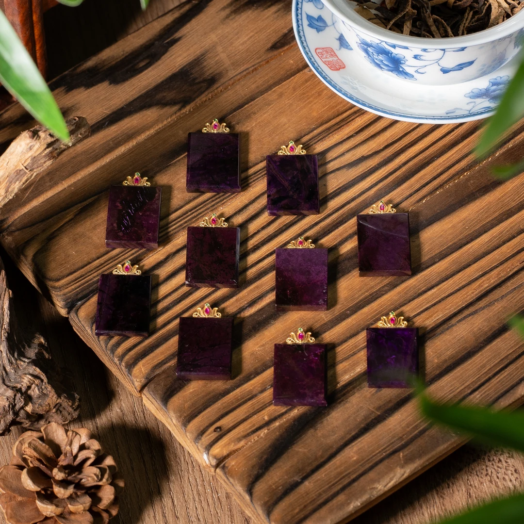 18K金舒俱来方牌吊坠/多样性发/发一个/P4805