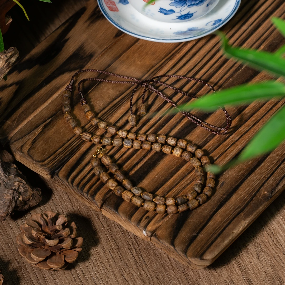 世间臻宝-18K金莺歌绿棋楠九分沉万能链/45cm+/多样性发/P5086